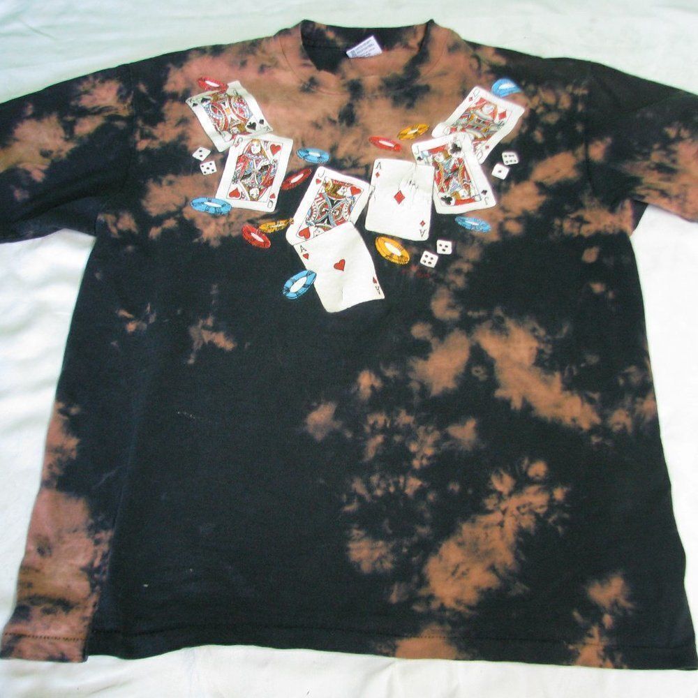 Vintage Gambling Dice Cards Chips Tie-Dye T-Shirt